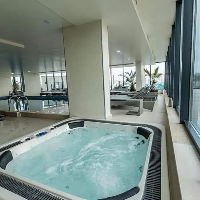 Alezzi Resort Luxury Apartament Prima Linie La Mare Navodari Exterior photo